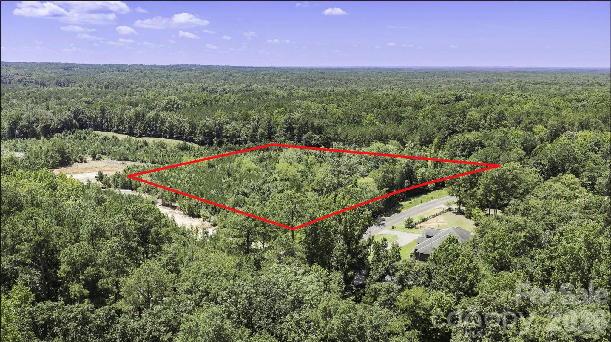 2211 Muller Road Property Photo 1