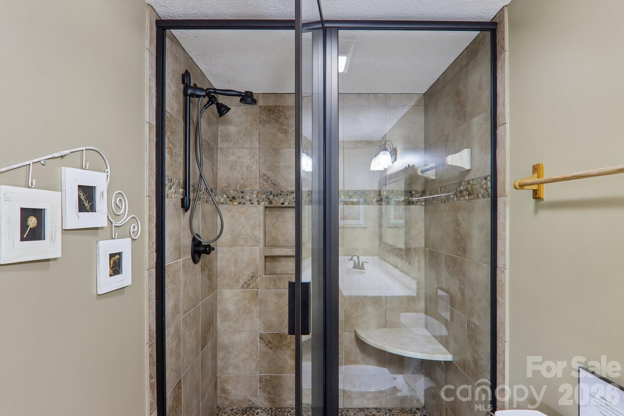 156 Cottage Lane 13 Property Photo 22