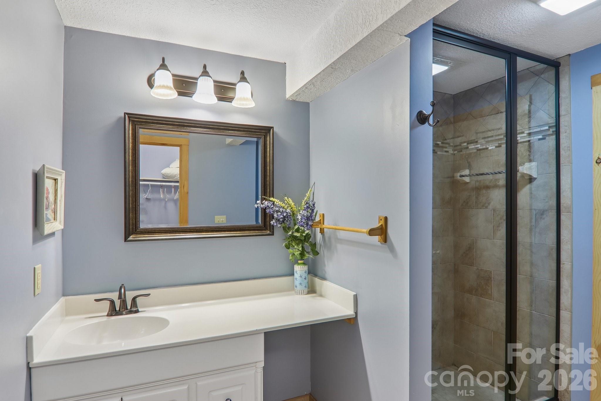 156 Cottage Lane 13 Property Photo 25