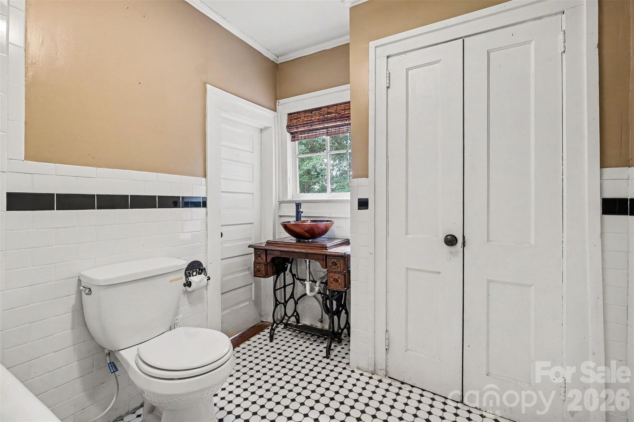 75 Cabarrus Avenue Property Photo 15