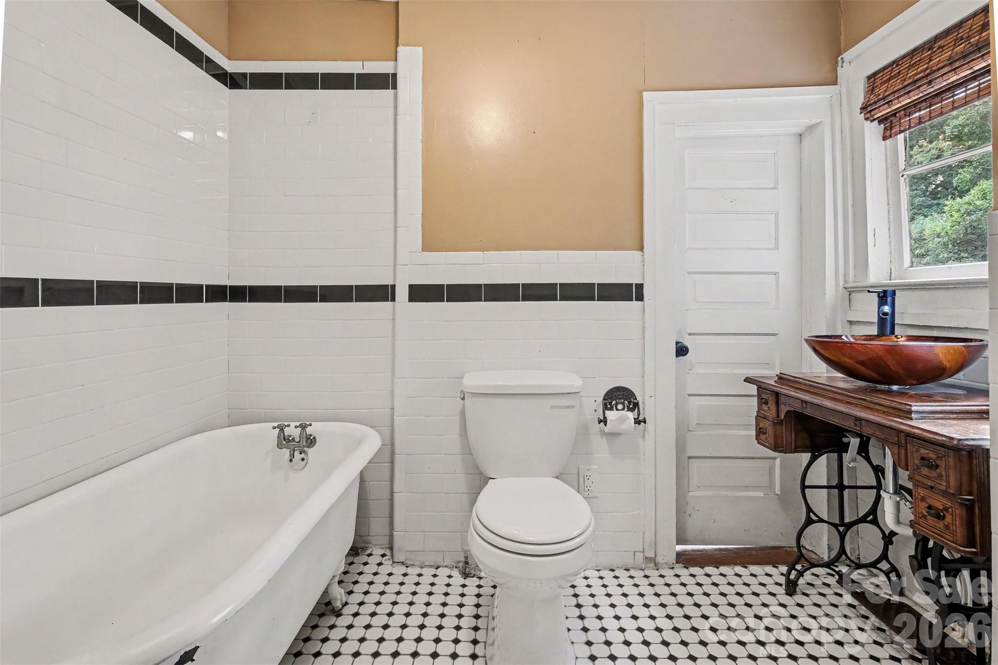 75 Cabarrus Avenue Property Photo 16