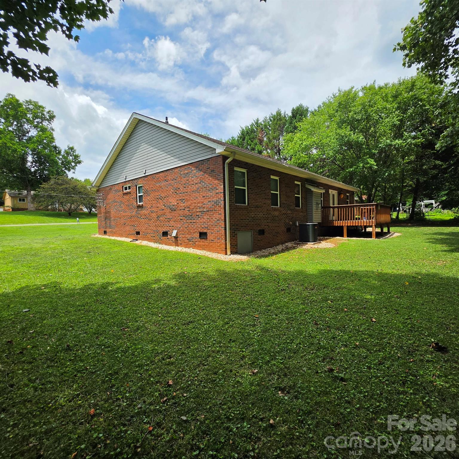 3402 Danial Street Property Photo 4