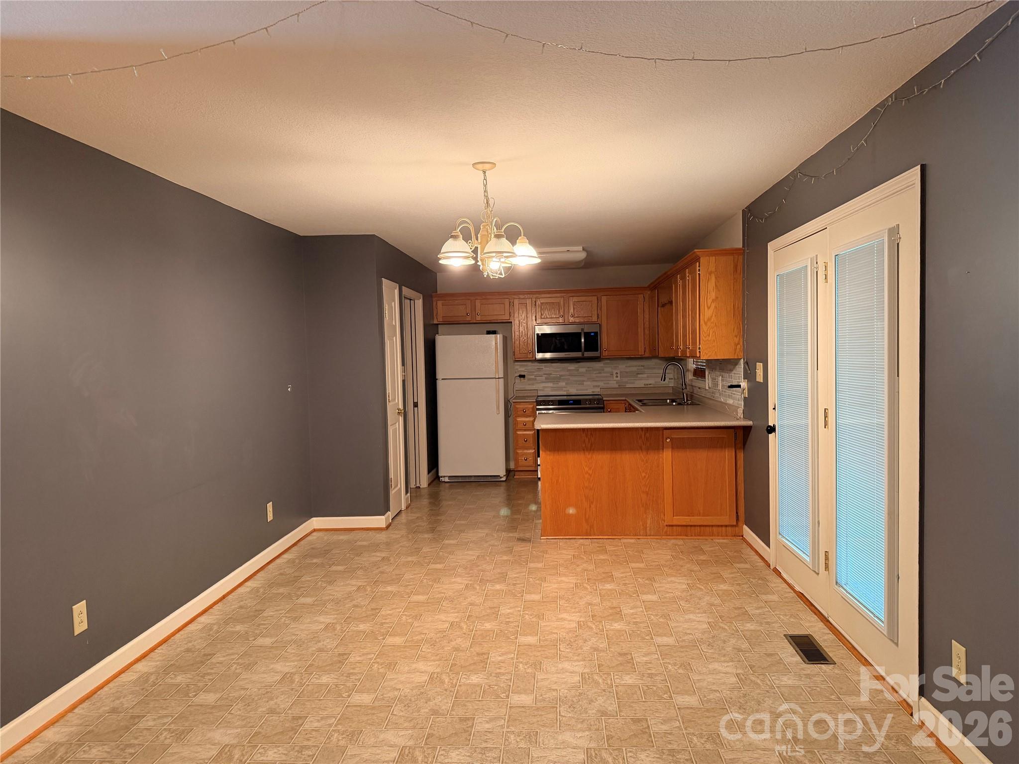 3402 Danial Street Property Photo 11
