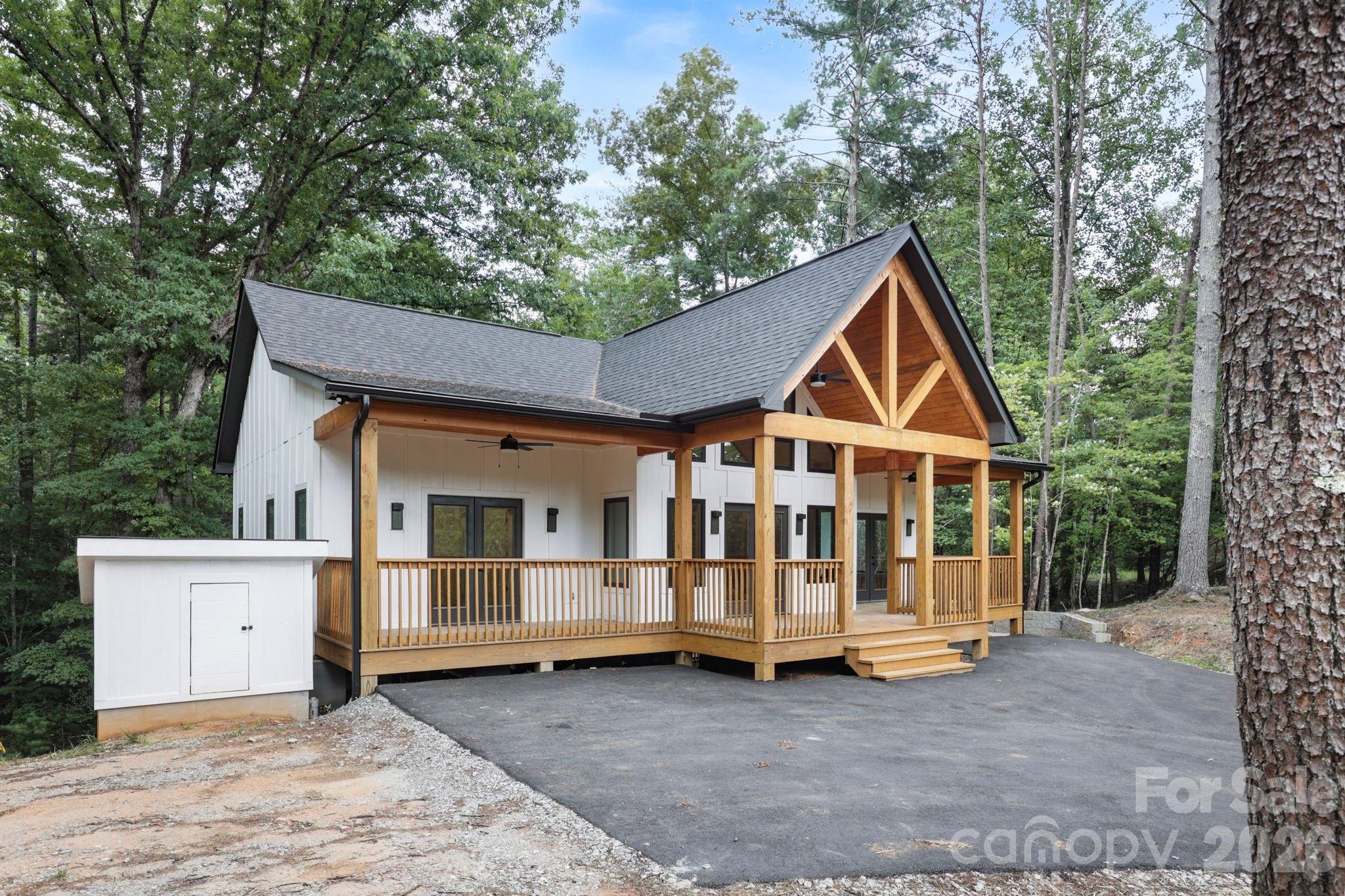 338 Hawks Terrace Property Photo 9
