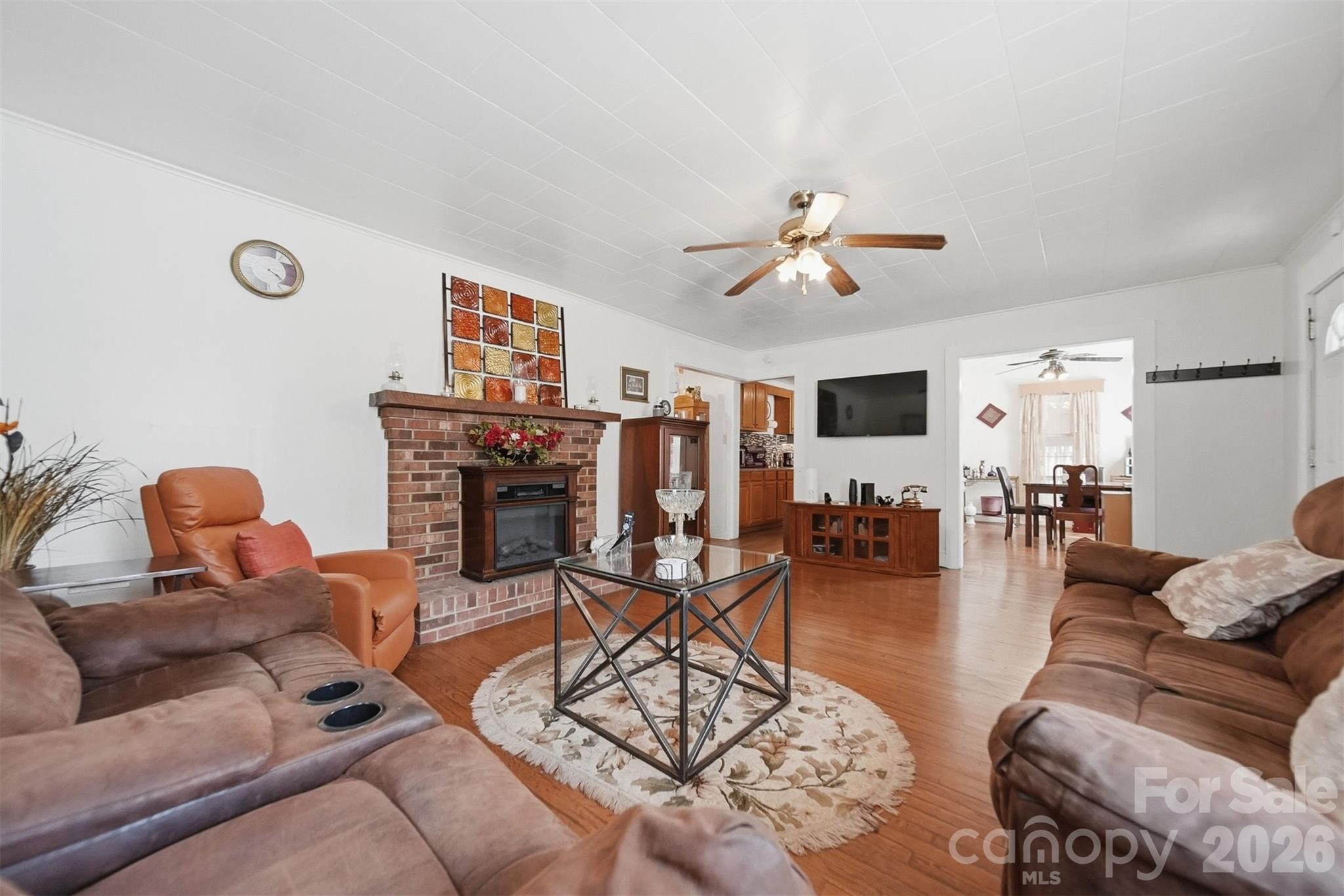 421 Finley Avenue Property Photo 5