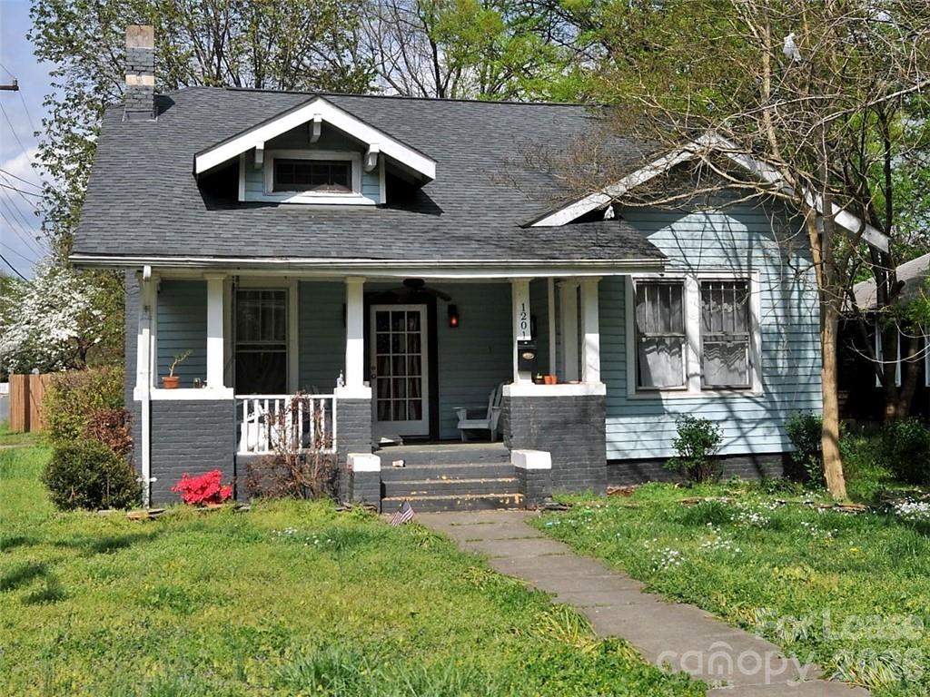 1201 E 35th Street Property Photo 1