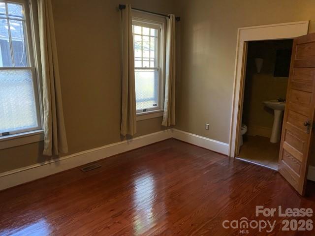 1201 E 35th Street Property Photo 17