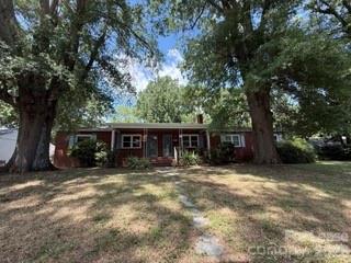 213 Glenwood Drive Property Photo 1