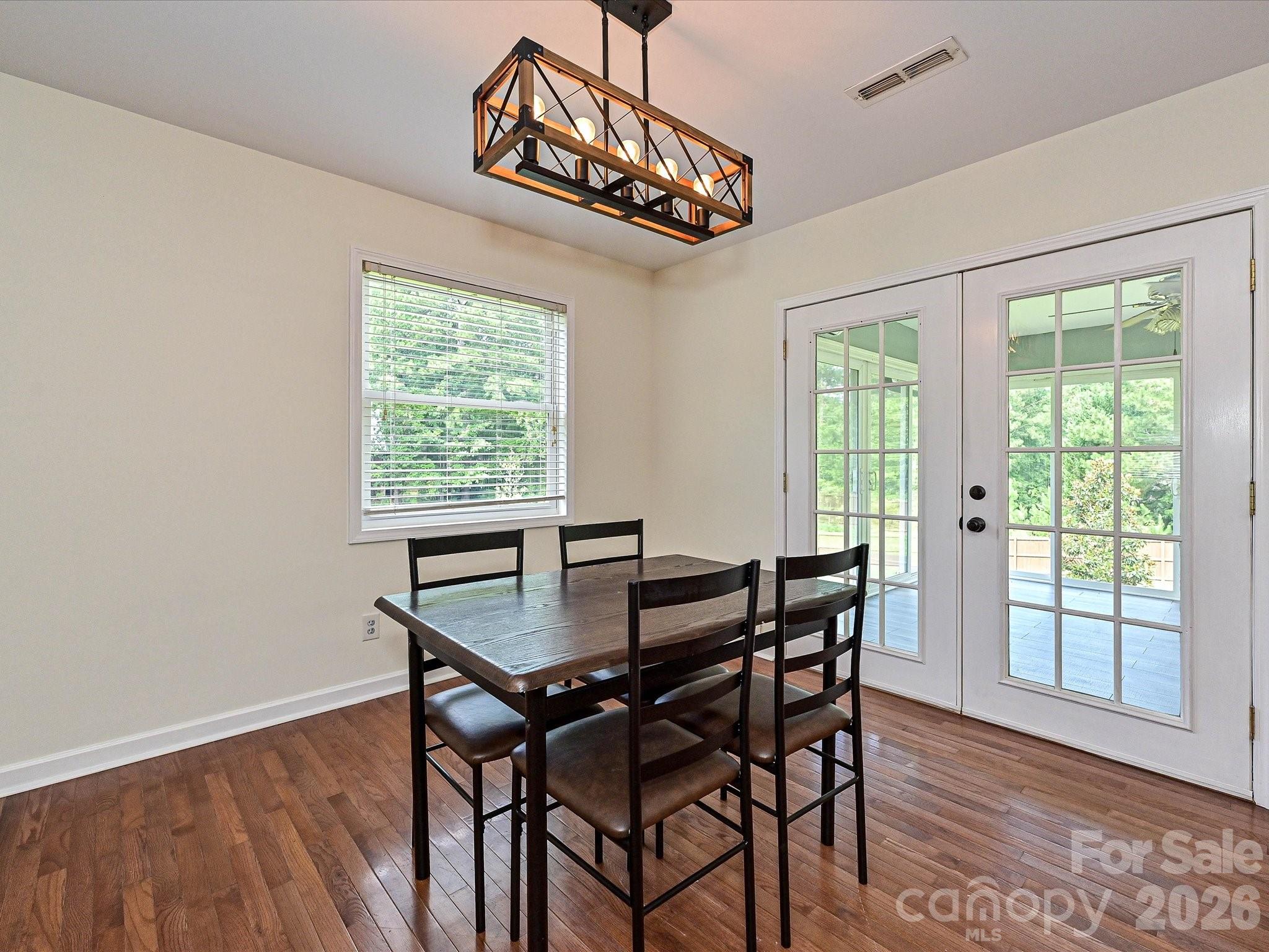 511 Manchester Road 679 Property Photo 12