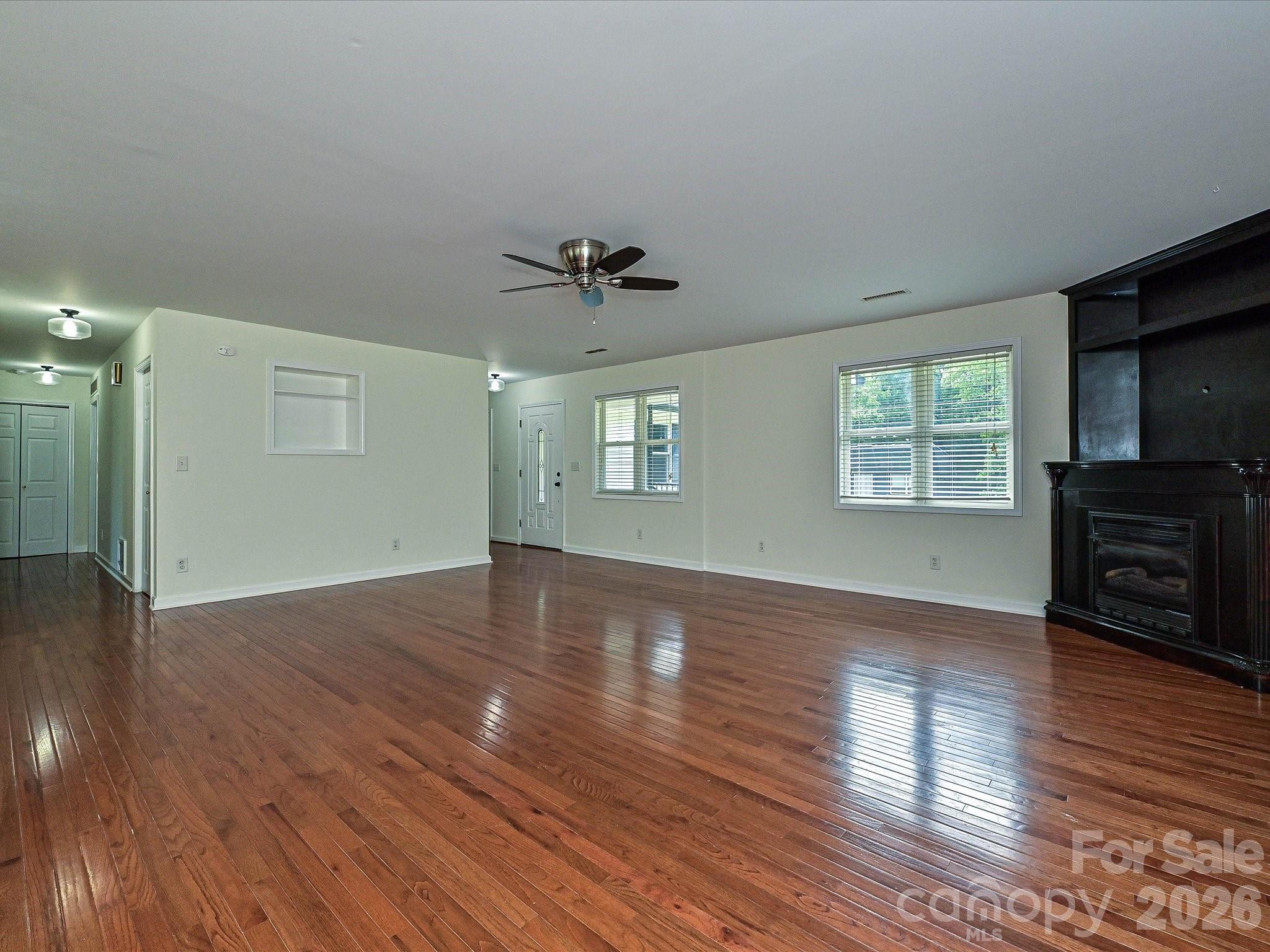 511 Manchester Road 679 Property Photo 16