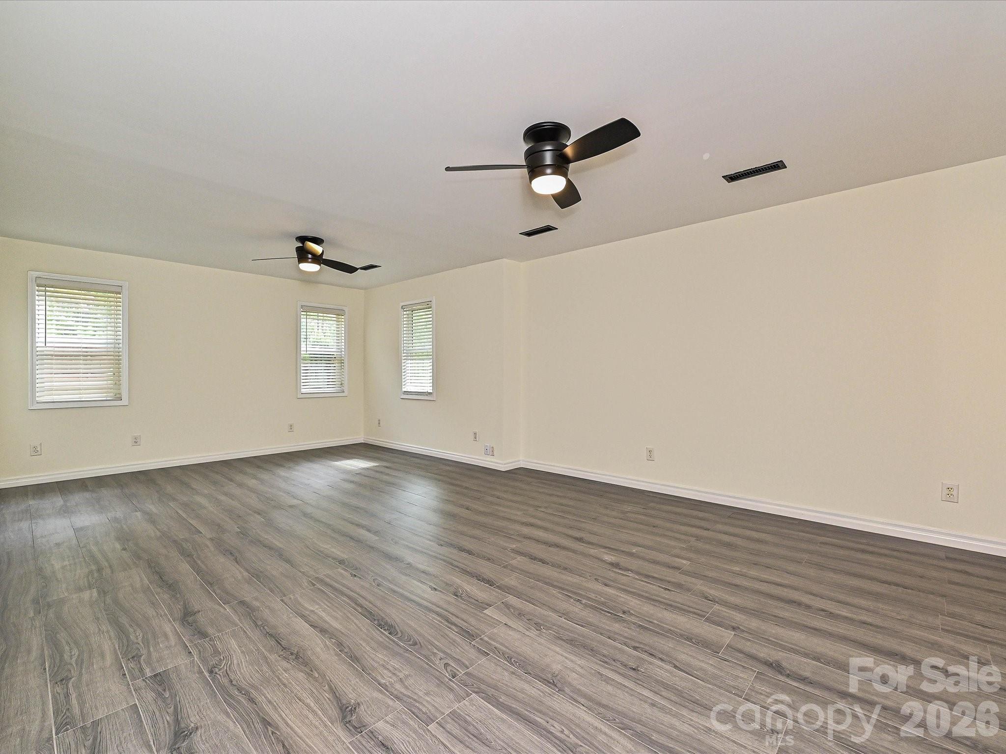 511 Manchester Road 679 Property Photo 17