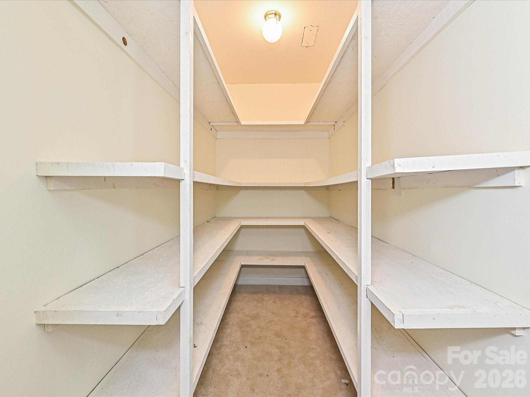 511 Manchester Road 679 Property Photo 22