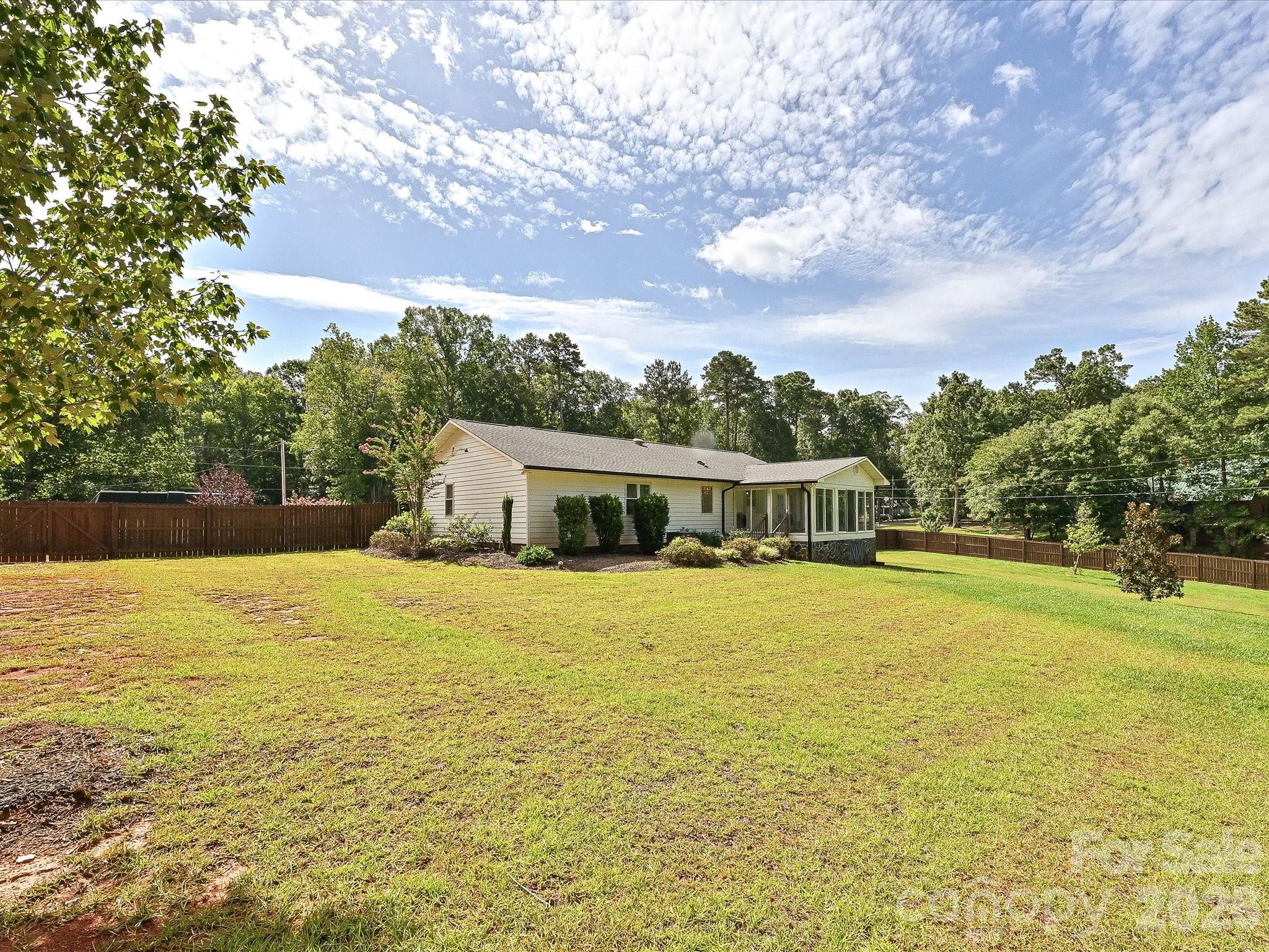 511 Manchester Road 679 Property Photo 32