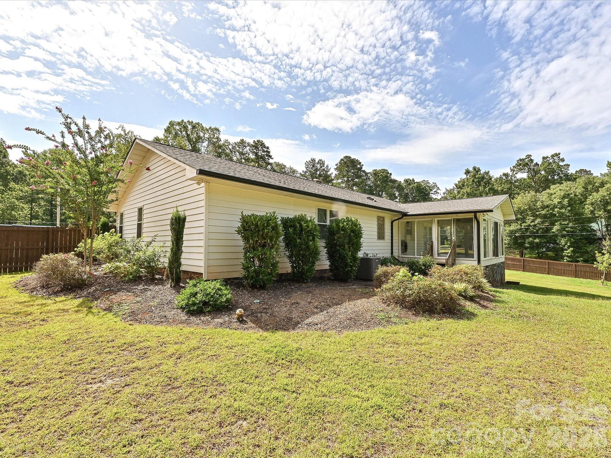511 Manchester Road 679 Property Photo 33