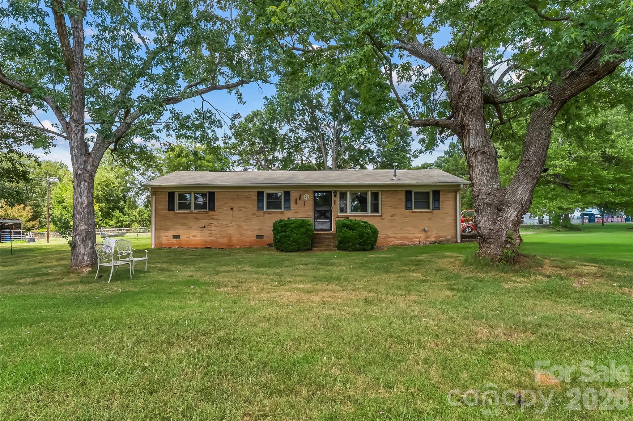 315 Windwood Drive Property Photo 1