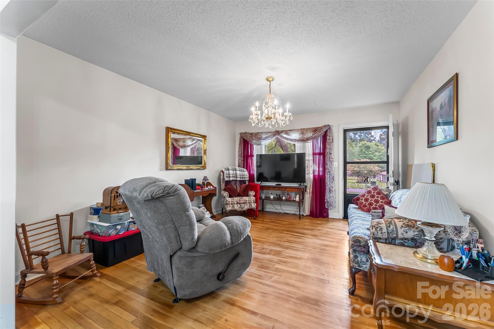 315 Windwood Drive Property Photo 4