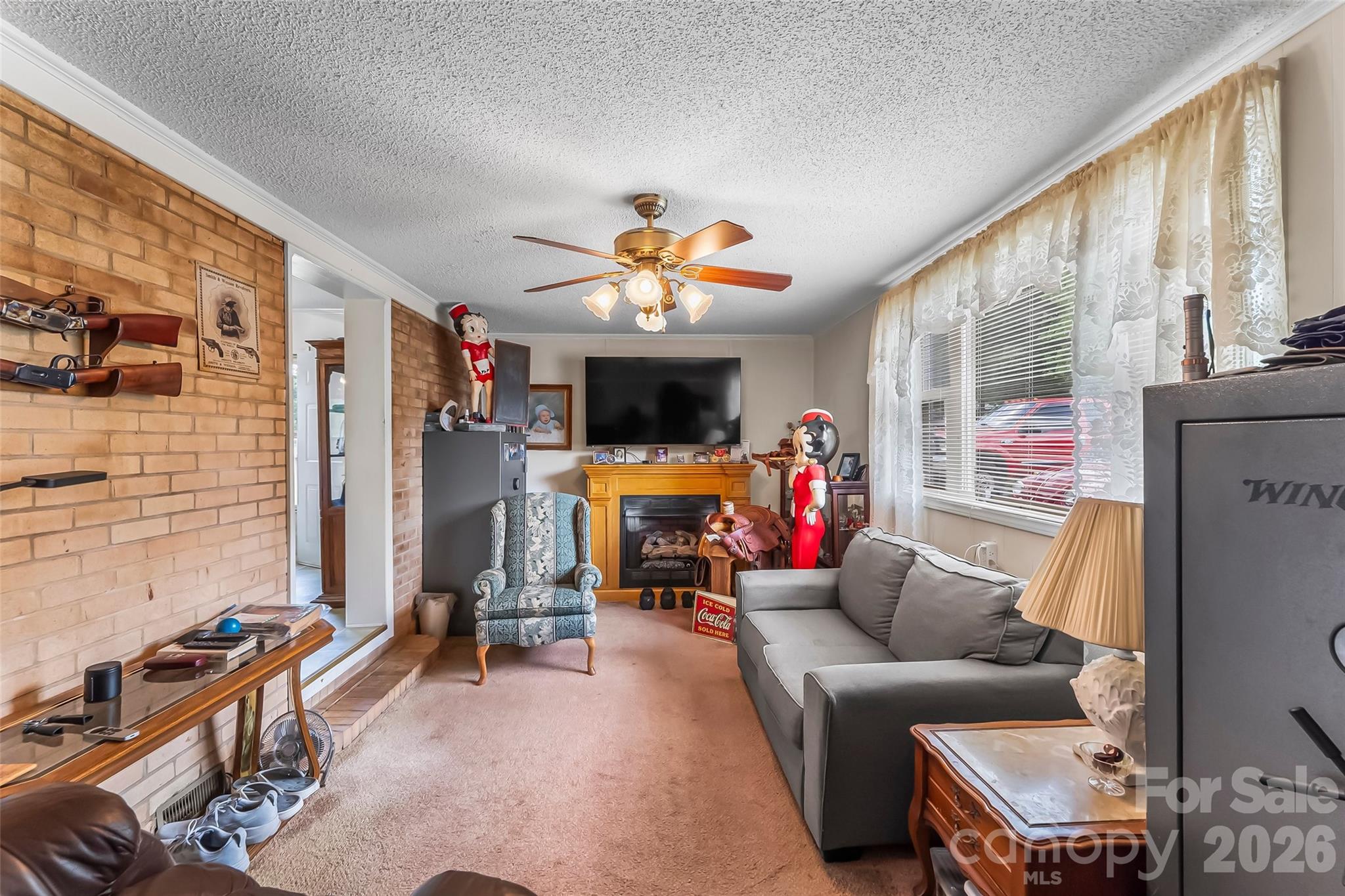 315 Windwood Drive Property Photo 6