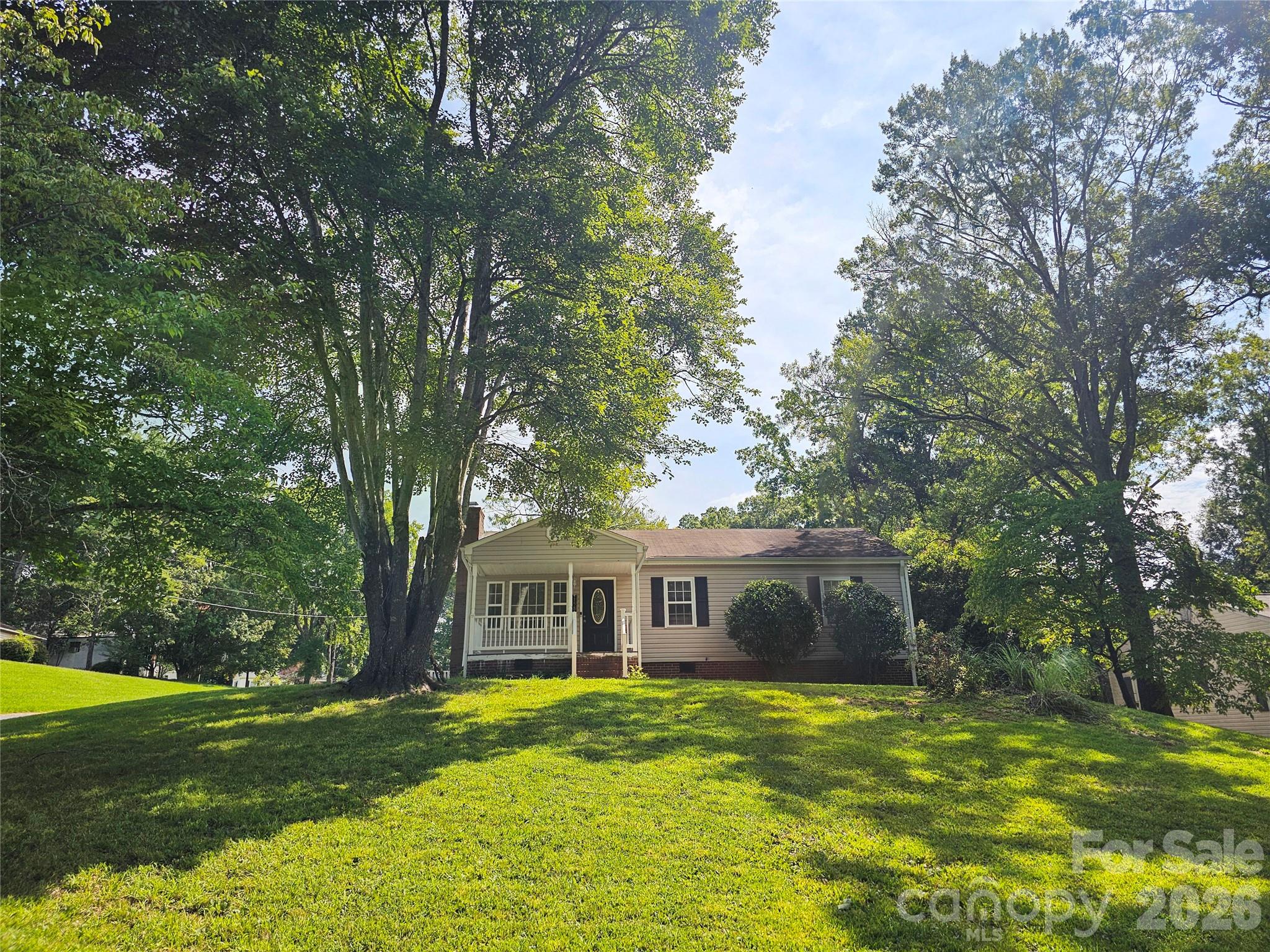 158 Shamrock Street Property Photo 1