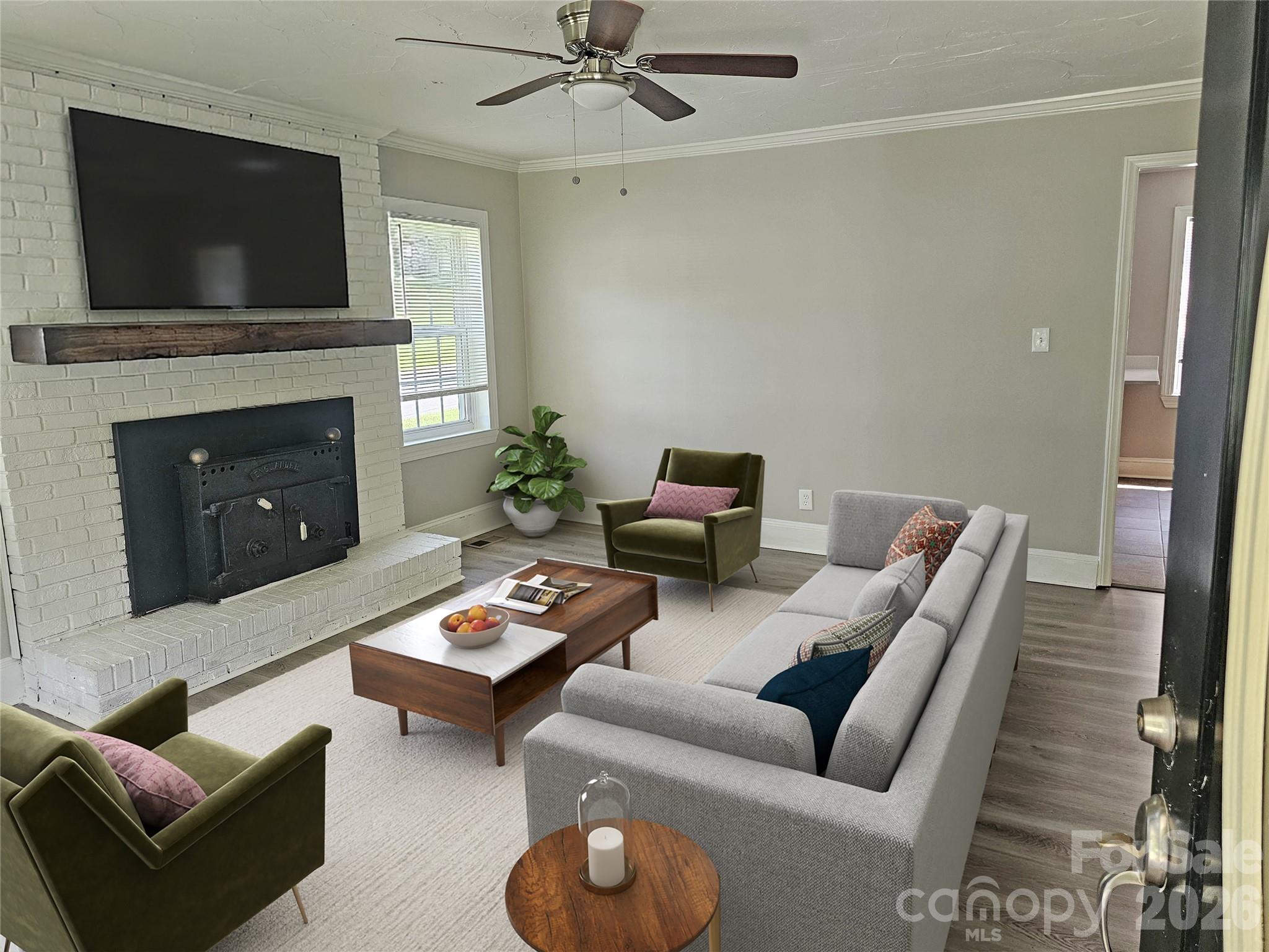 158 Shamrock Street Property Photo 2