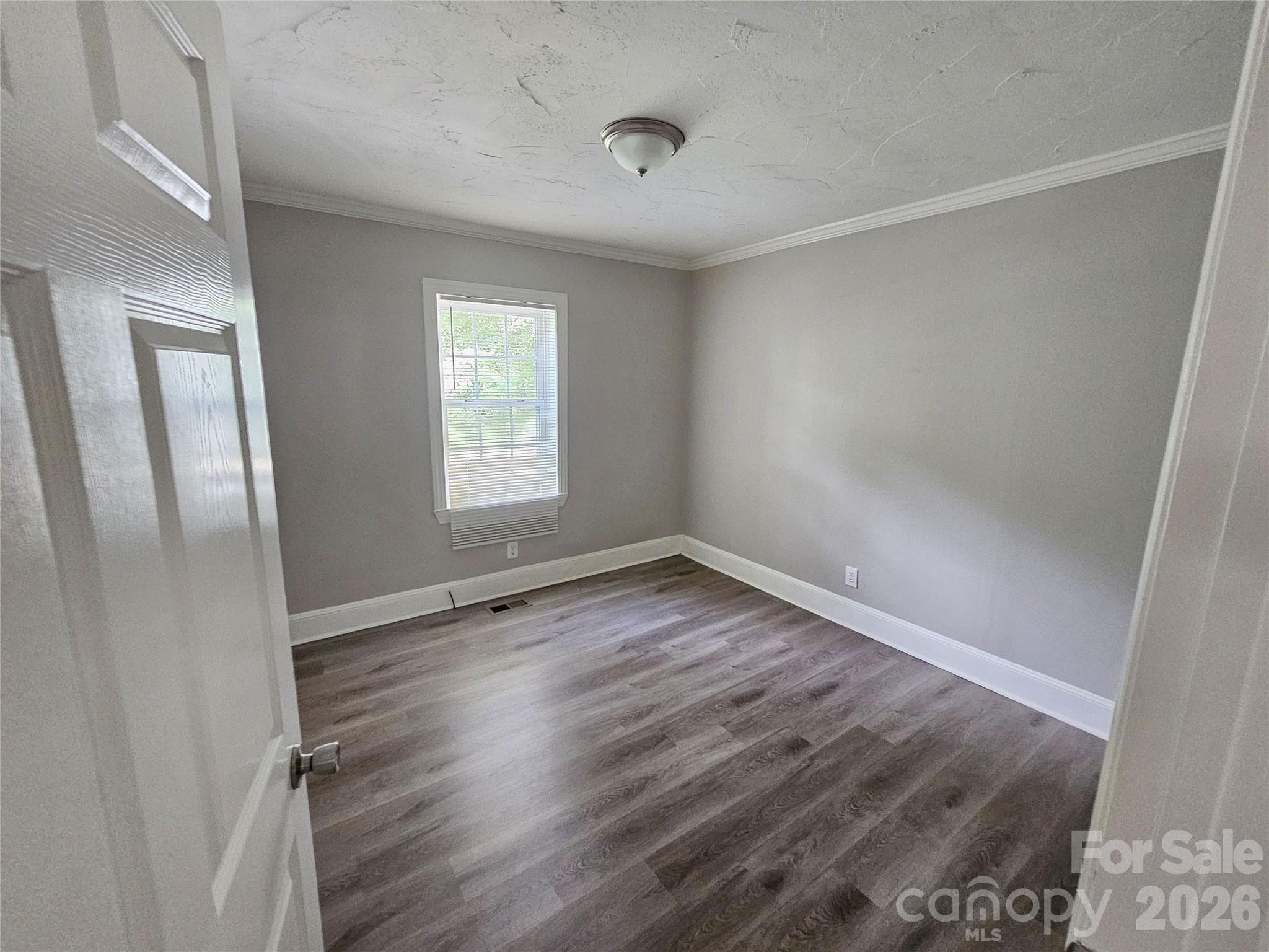 158 Shamrock Street Property Photo 9