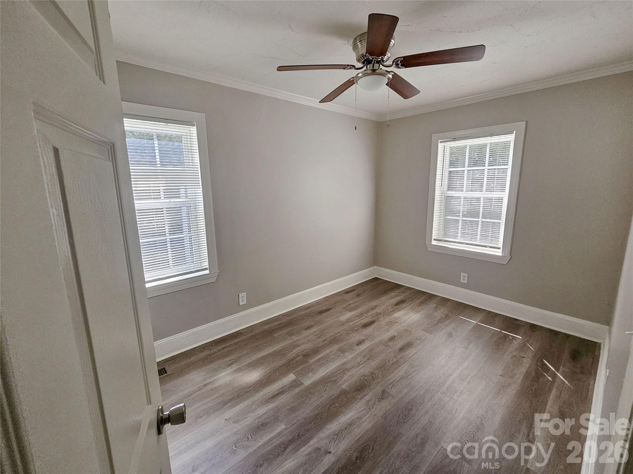 158 Shamrock Street Property Photo 11