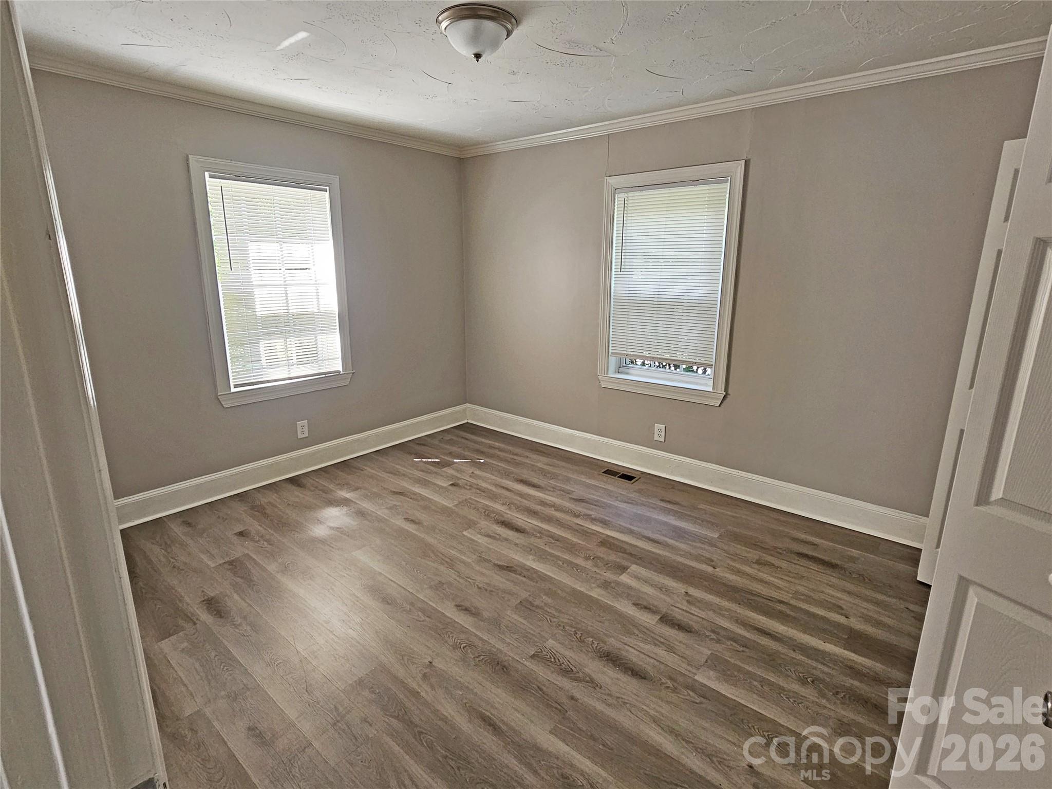 158 Shamrock Street Property Photo 13