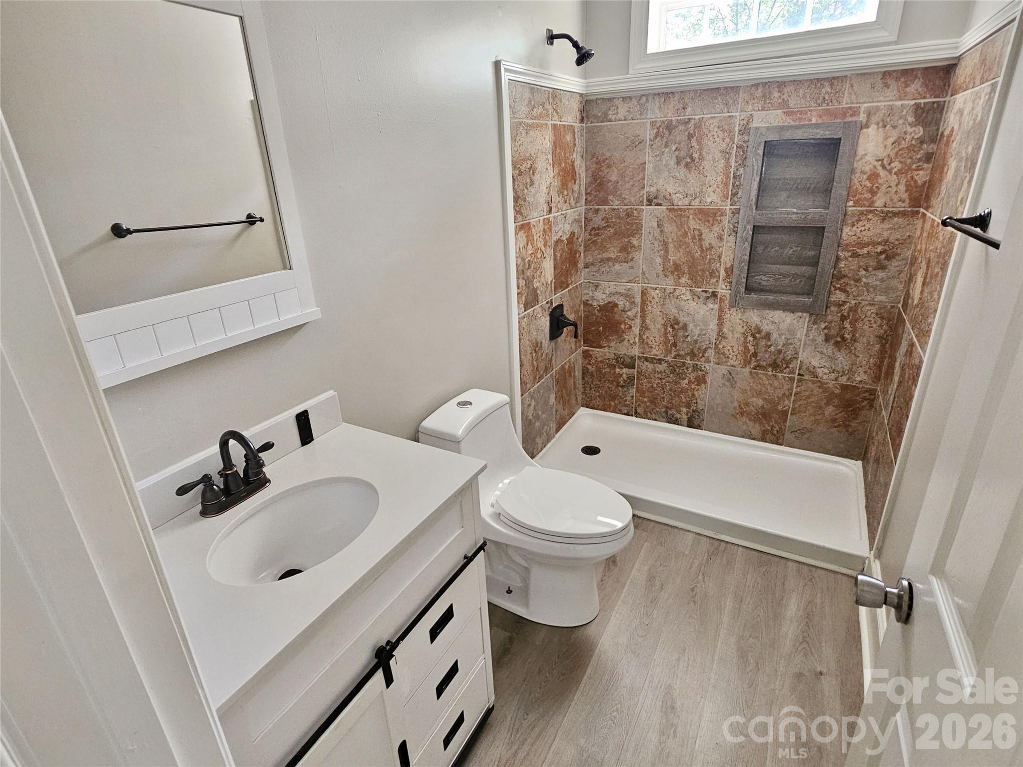 158 Shamrock Street Property Photo 14