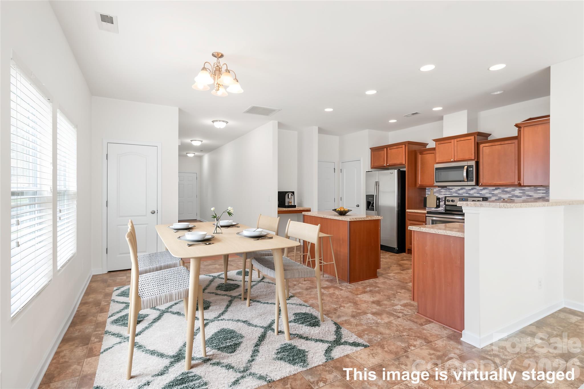 8411 Romana Red Lane Property Photo 4