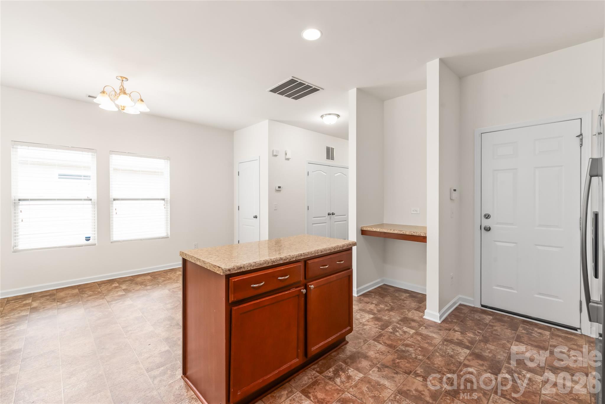 8411 Romana Red Lane Property Photo 5