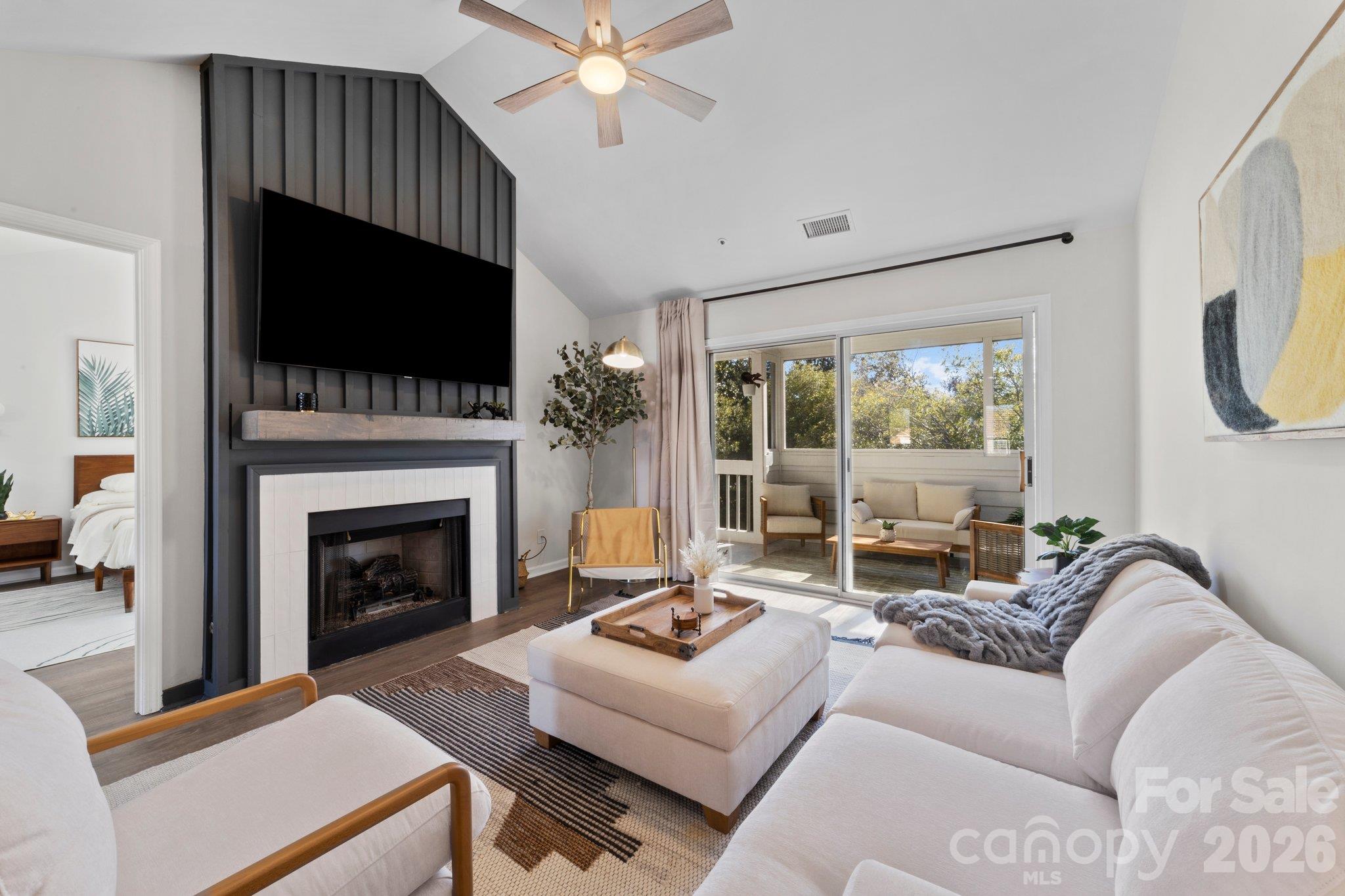 17572 Tuscany Lane Property Photo 1
