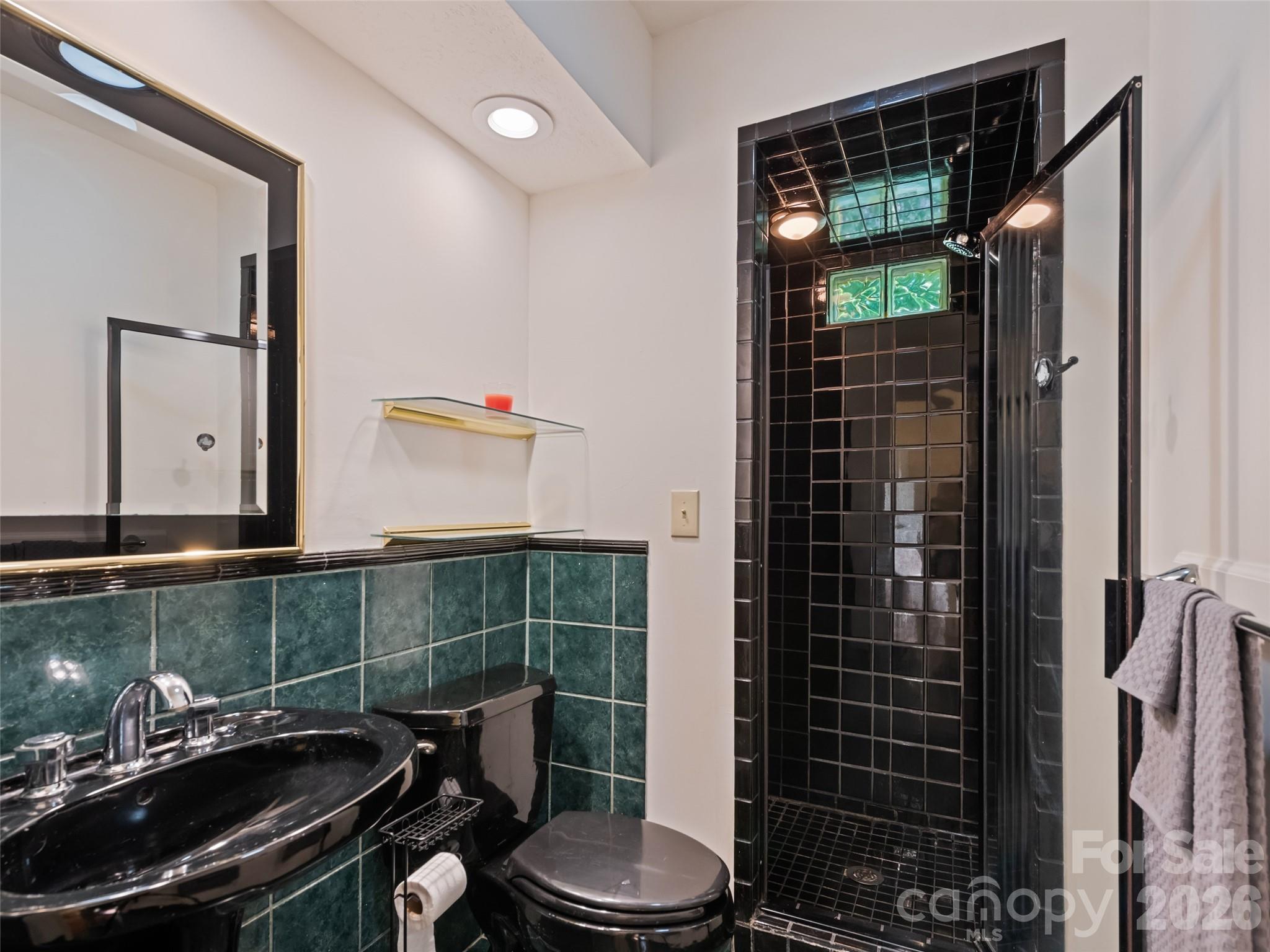 969 Mountain View Drive Property Photo 23
