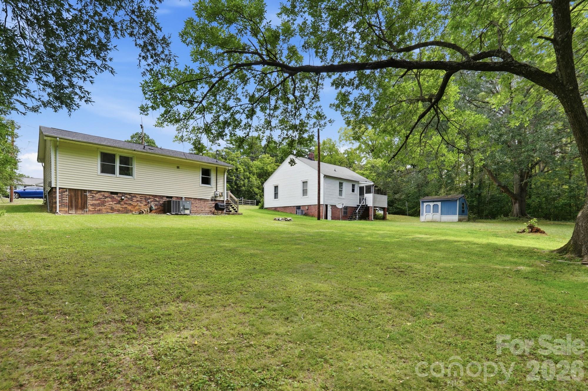 605 Powerline Avenue Property Photo 23
