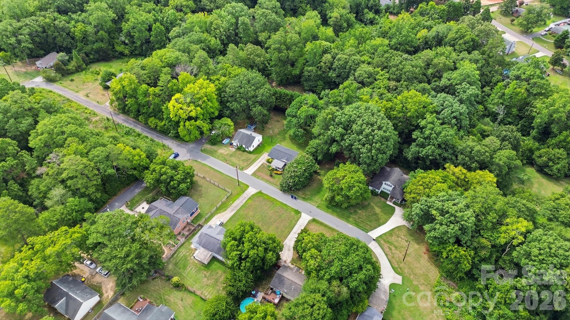 605 Powerline Avenue Property Photo 29