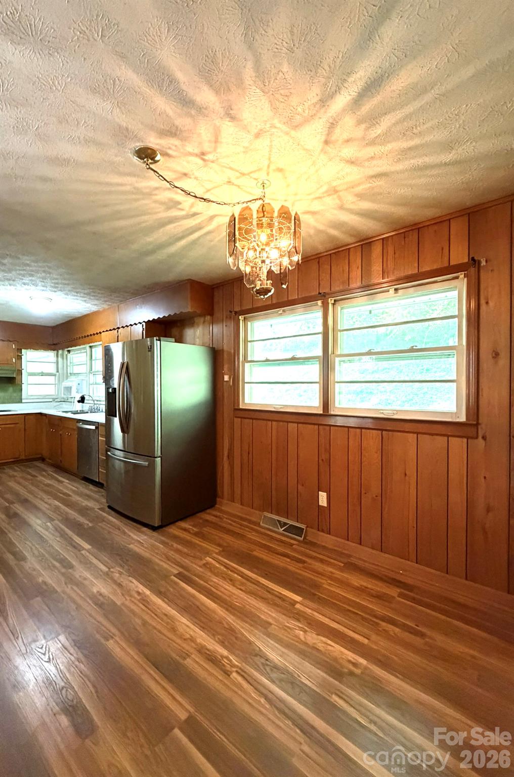 142 Avondale Road Property Photo 7