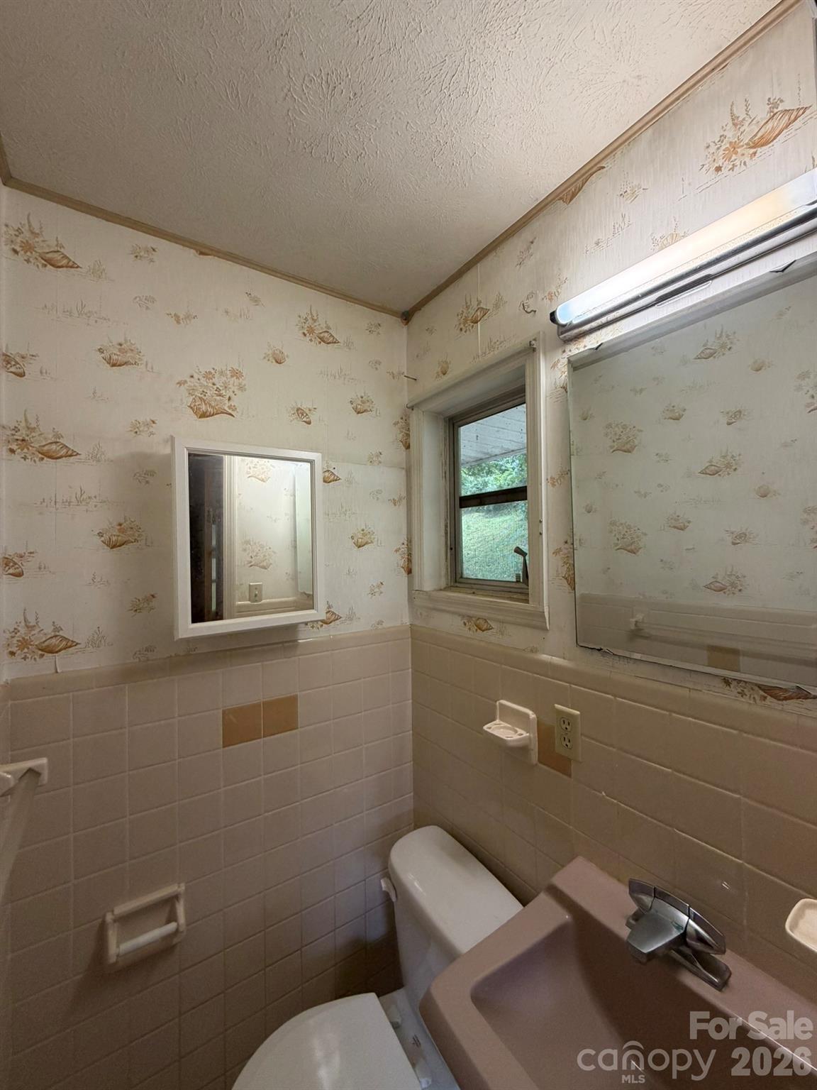 142 Avondale Road Property Photo 13