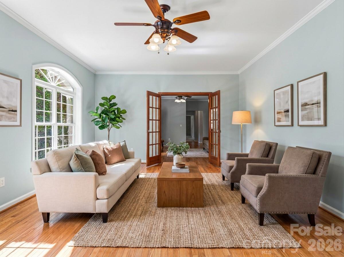 1082 S Main Street Property Photo 7