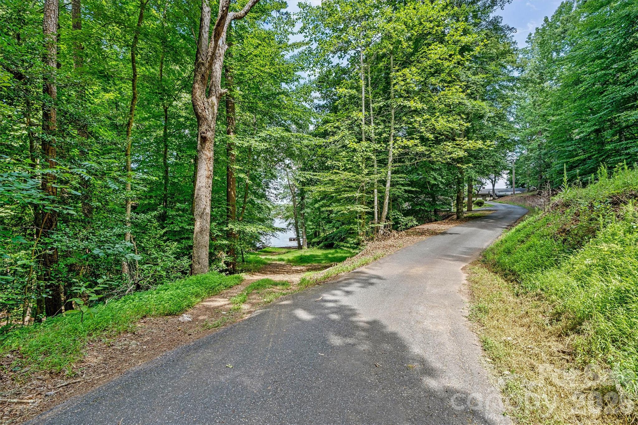 5135 36th Street Drive Property Photo 6