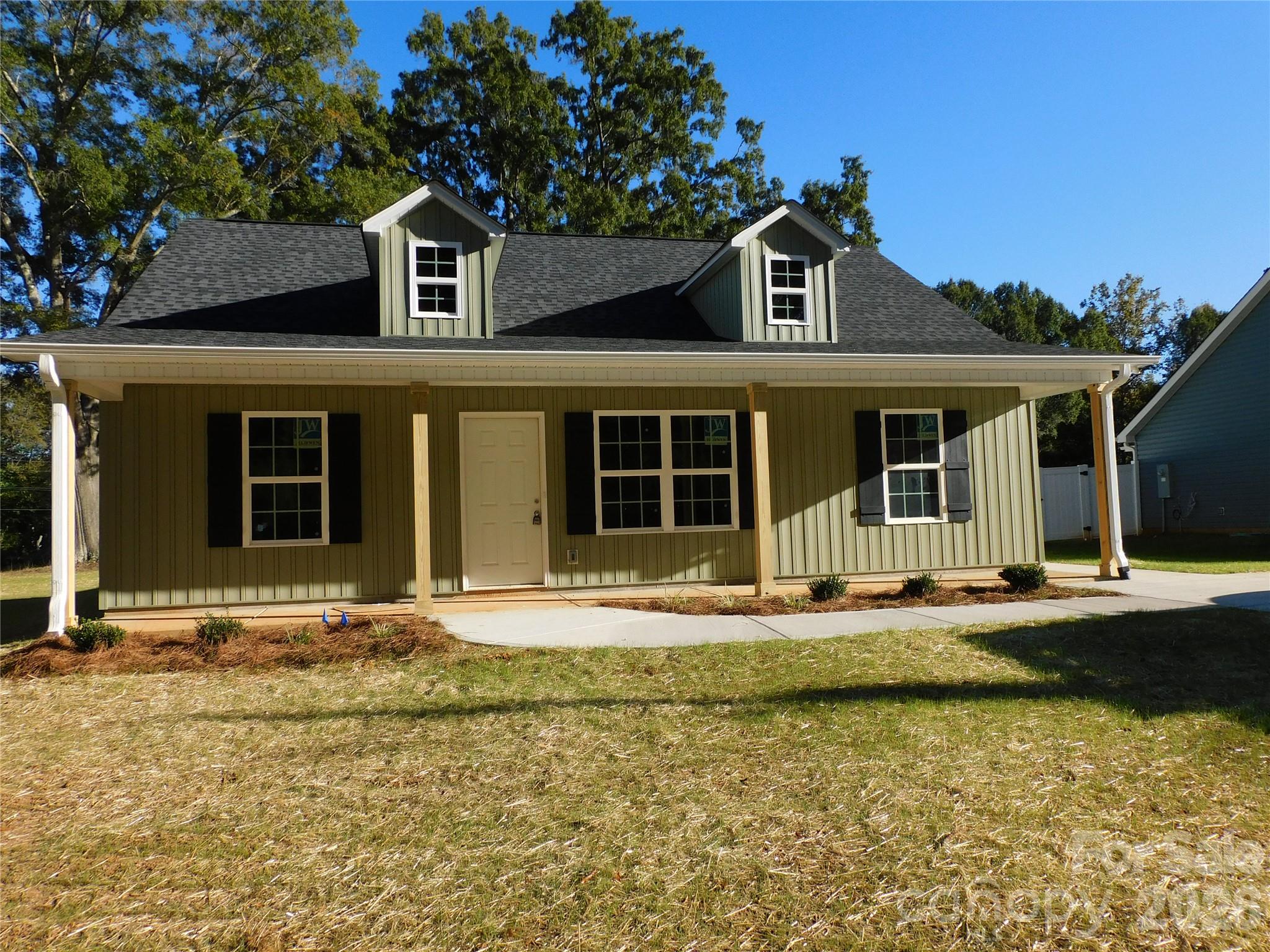 220 Mcclain Street Property Photo 1