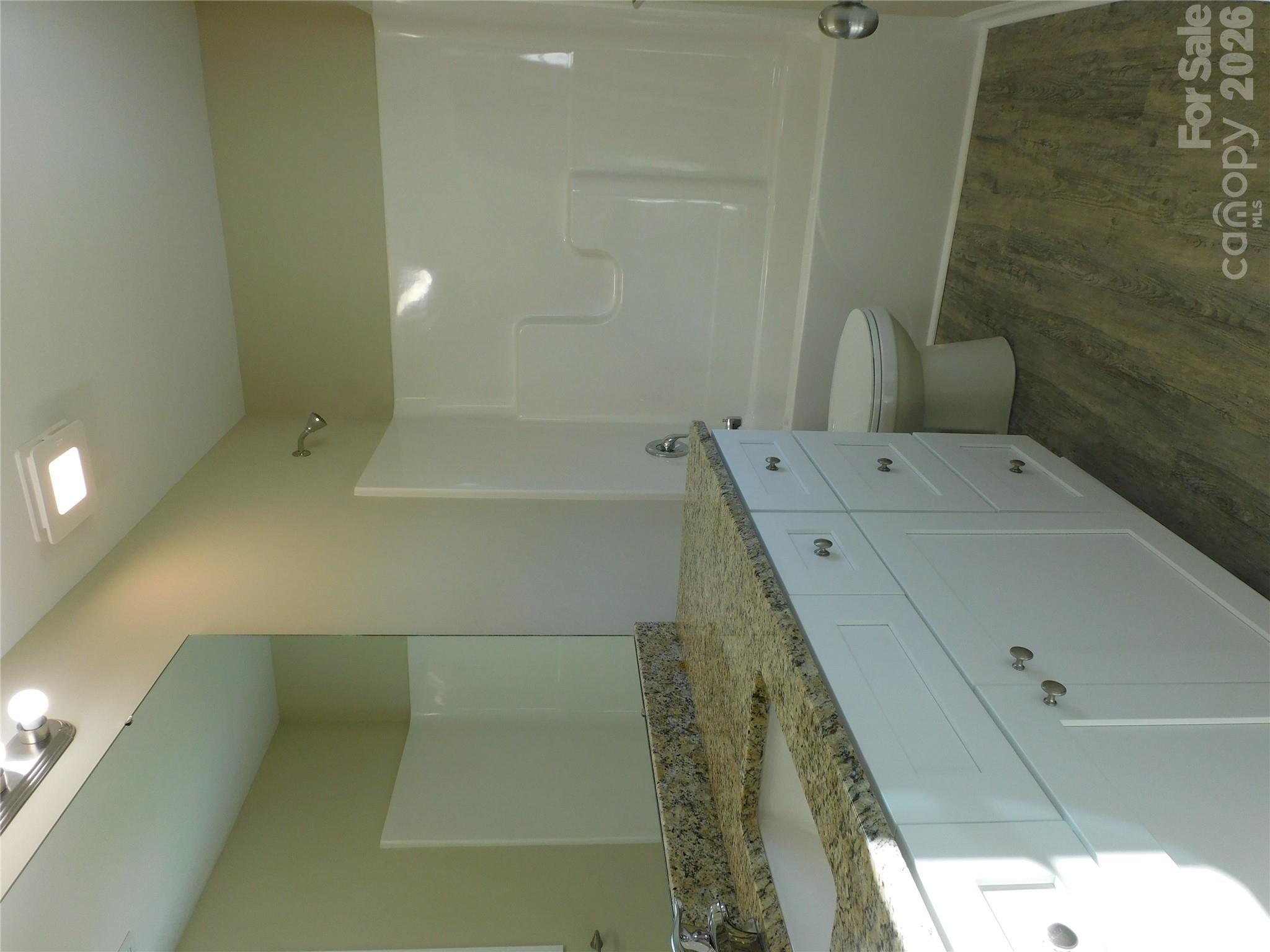 220 Mcclain Street Property Photo 8