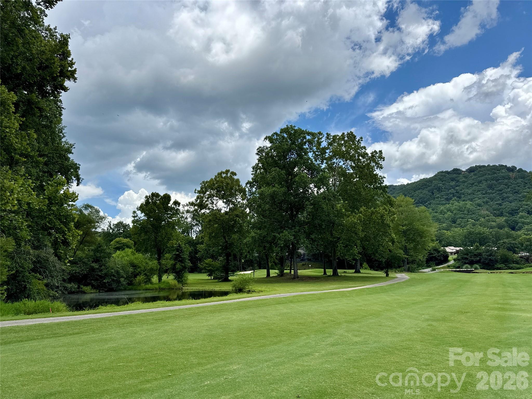 307 Fairway Drive Property Photo 2
