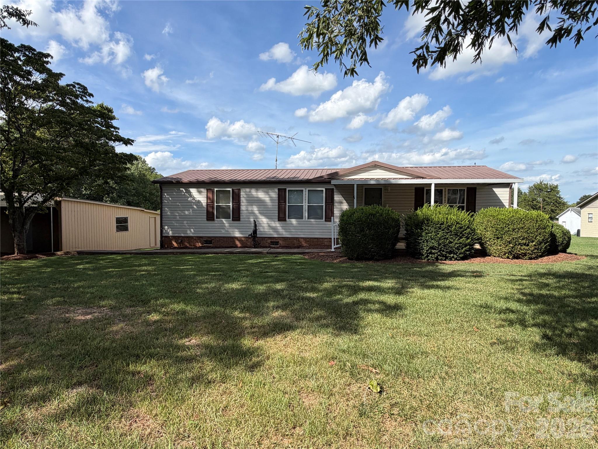 5720 Skyway Drive Property Photo 1