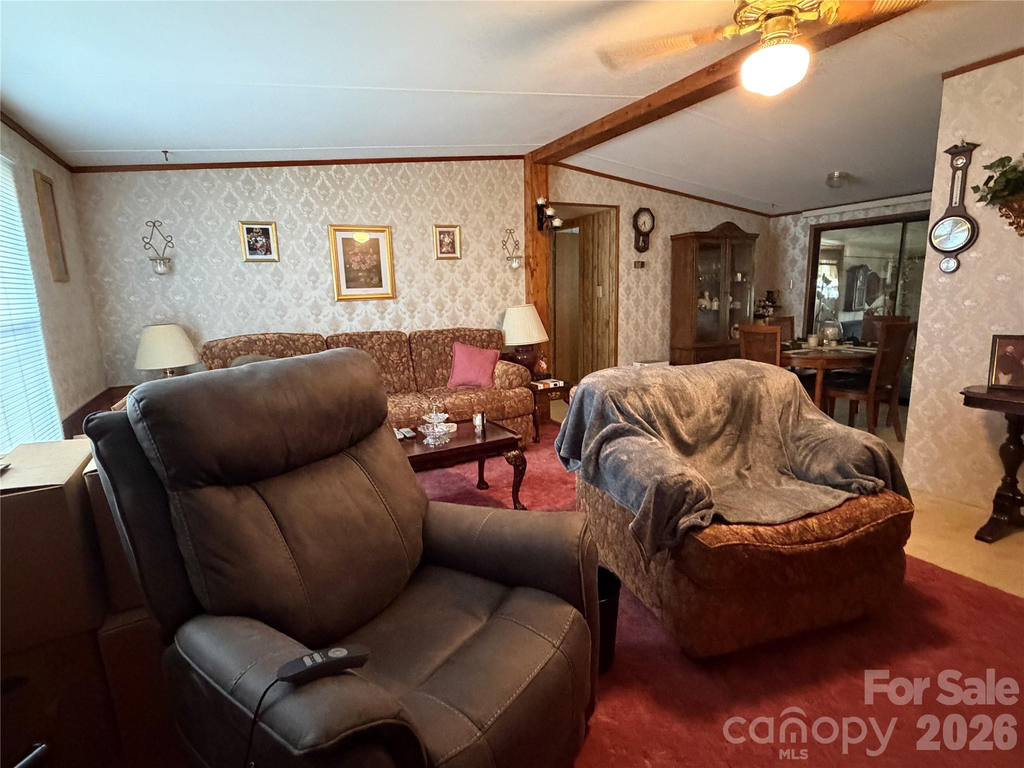 5720 Skyway Drive Property Photo 4