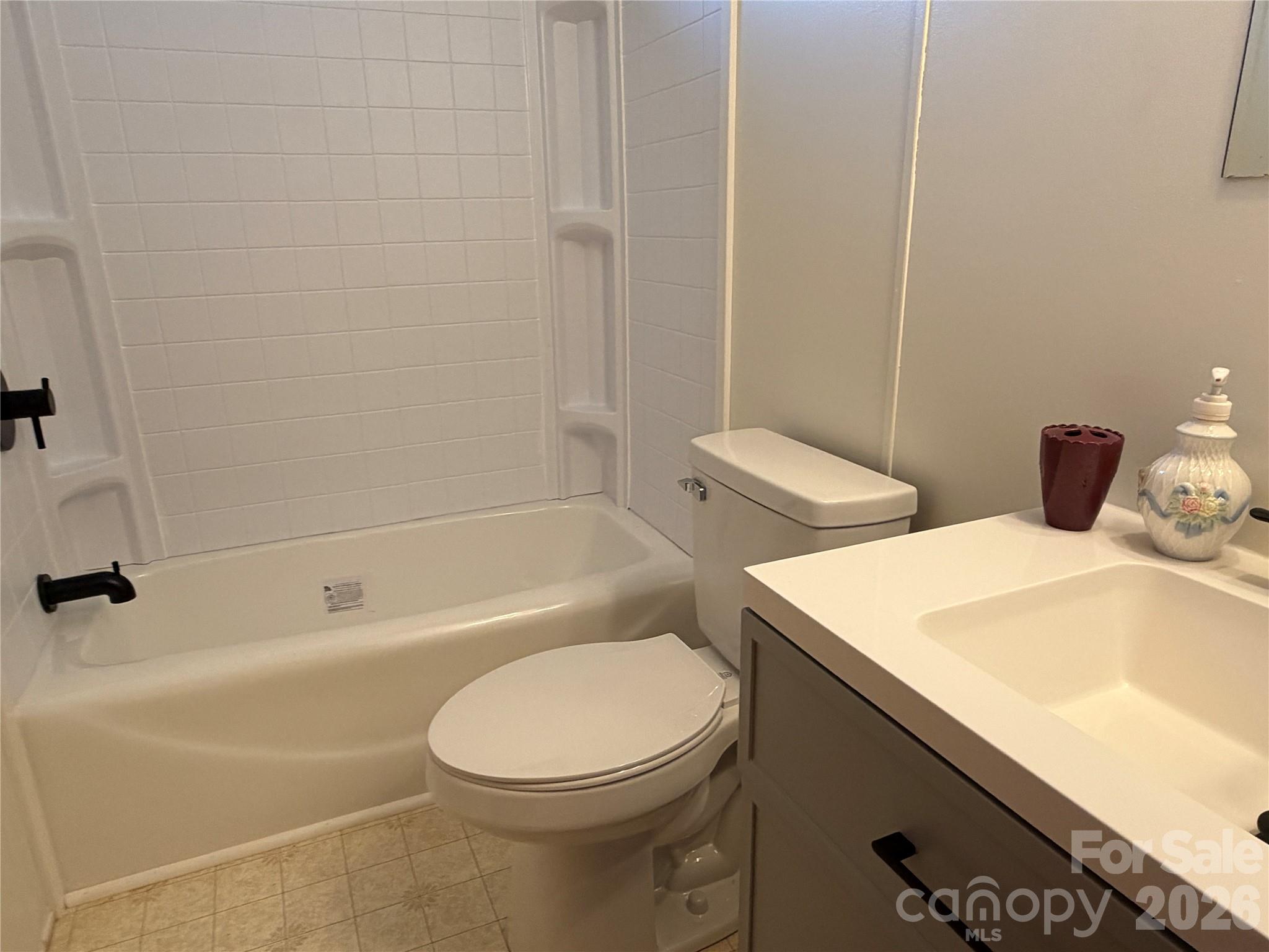 5720 Skyway Drive Property Photo 19