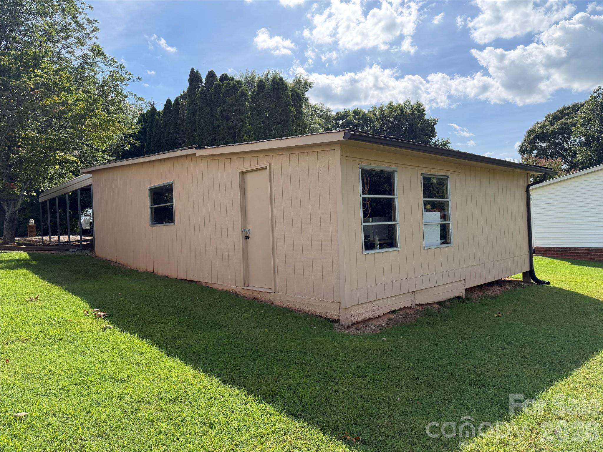 5720 Skyway Drive Property Photo 21