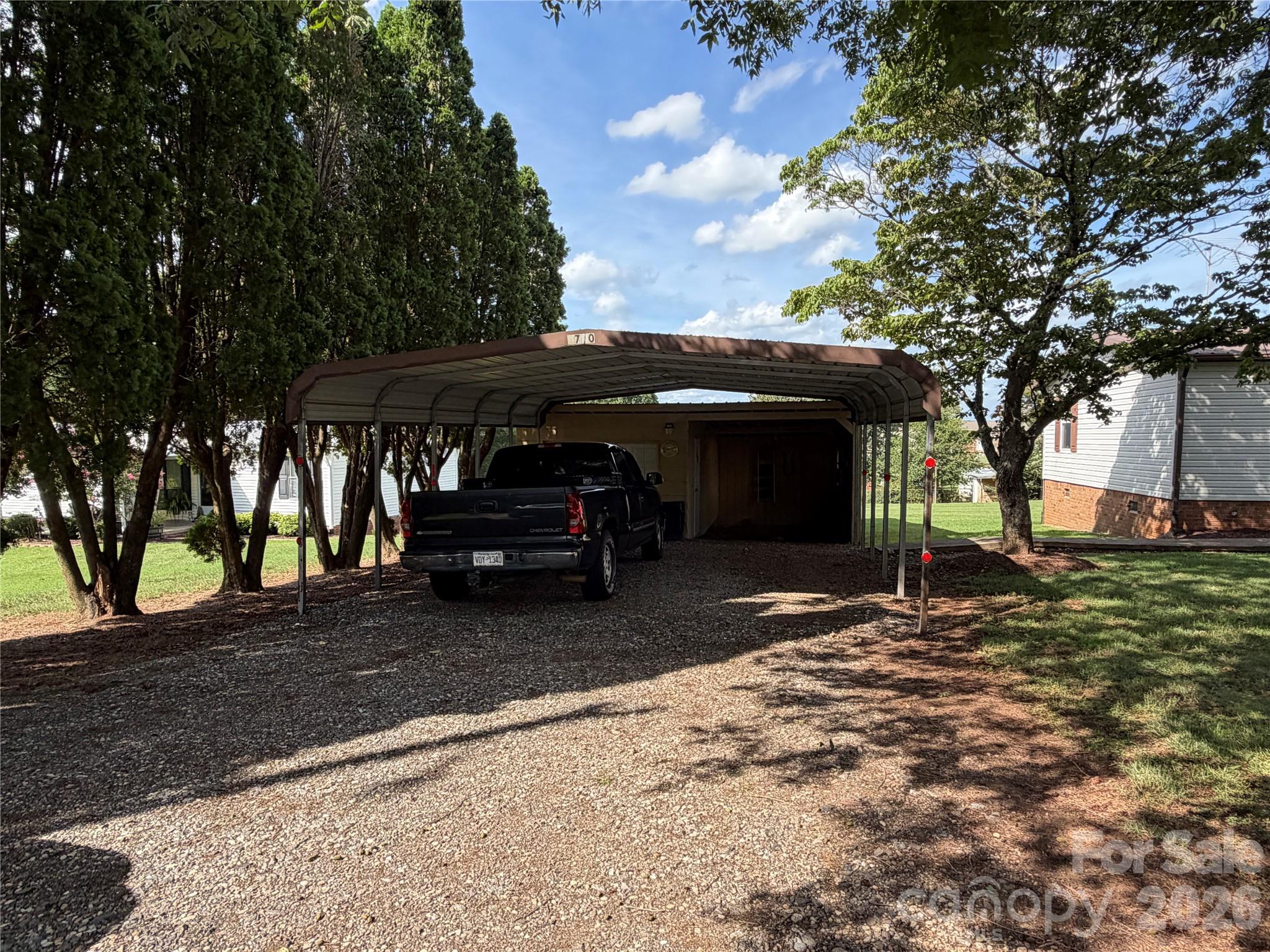 5720 Skyway Drive Property Photo 27