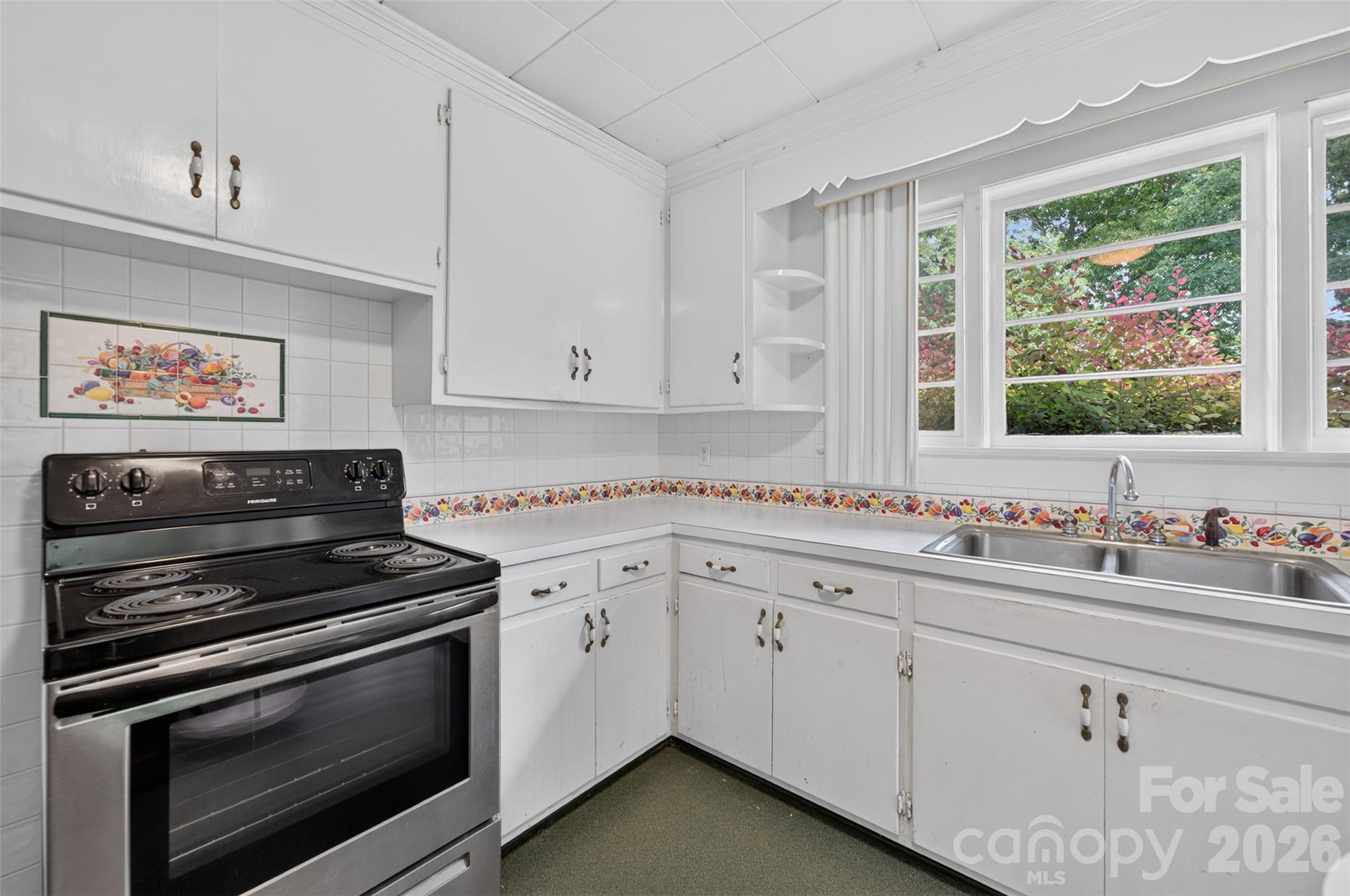 311 33rd Street Drive Property Photo 11