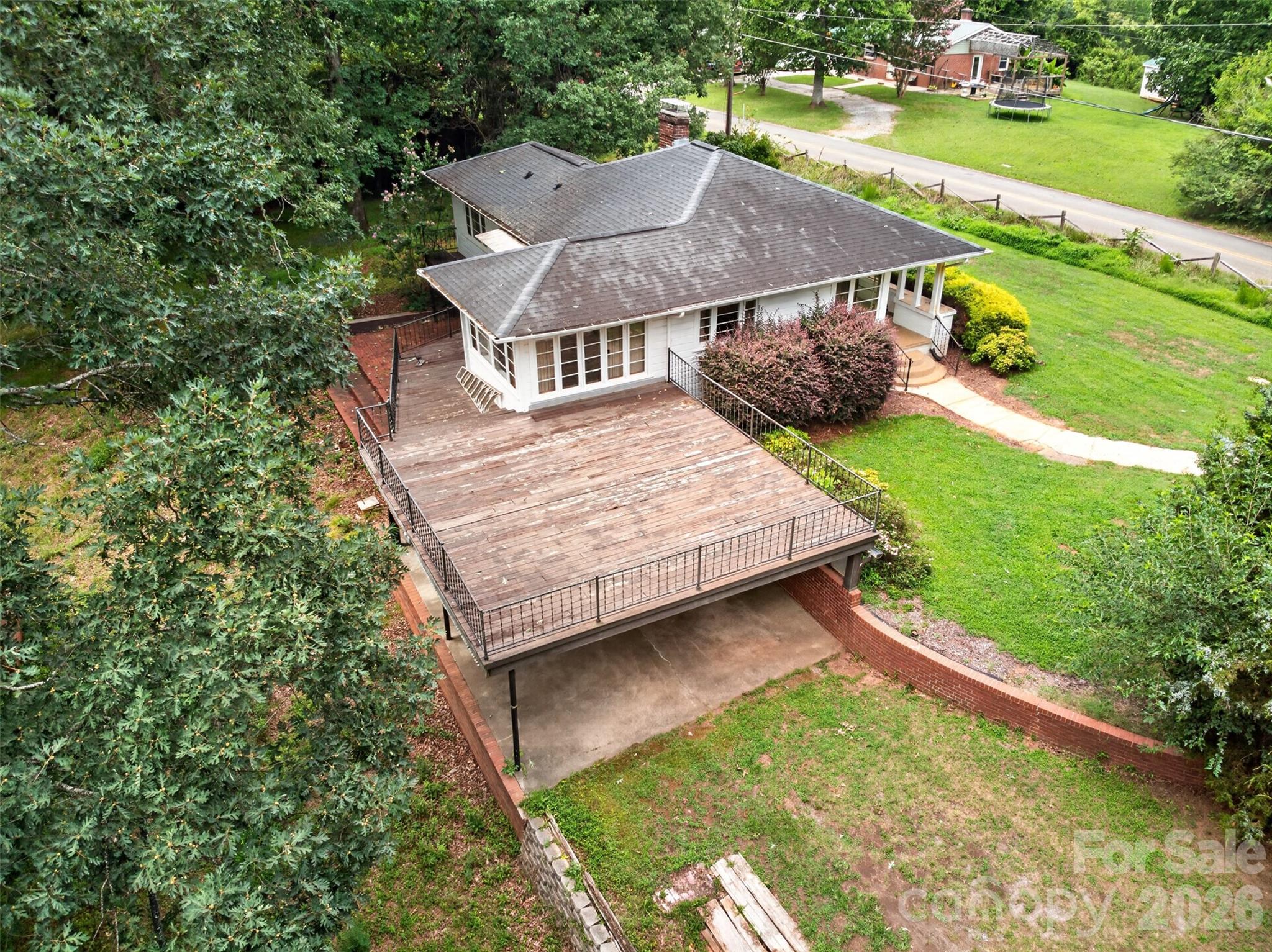 311 33rd Street Drive Property Photo 45