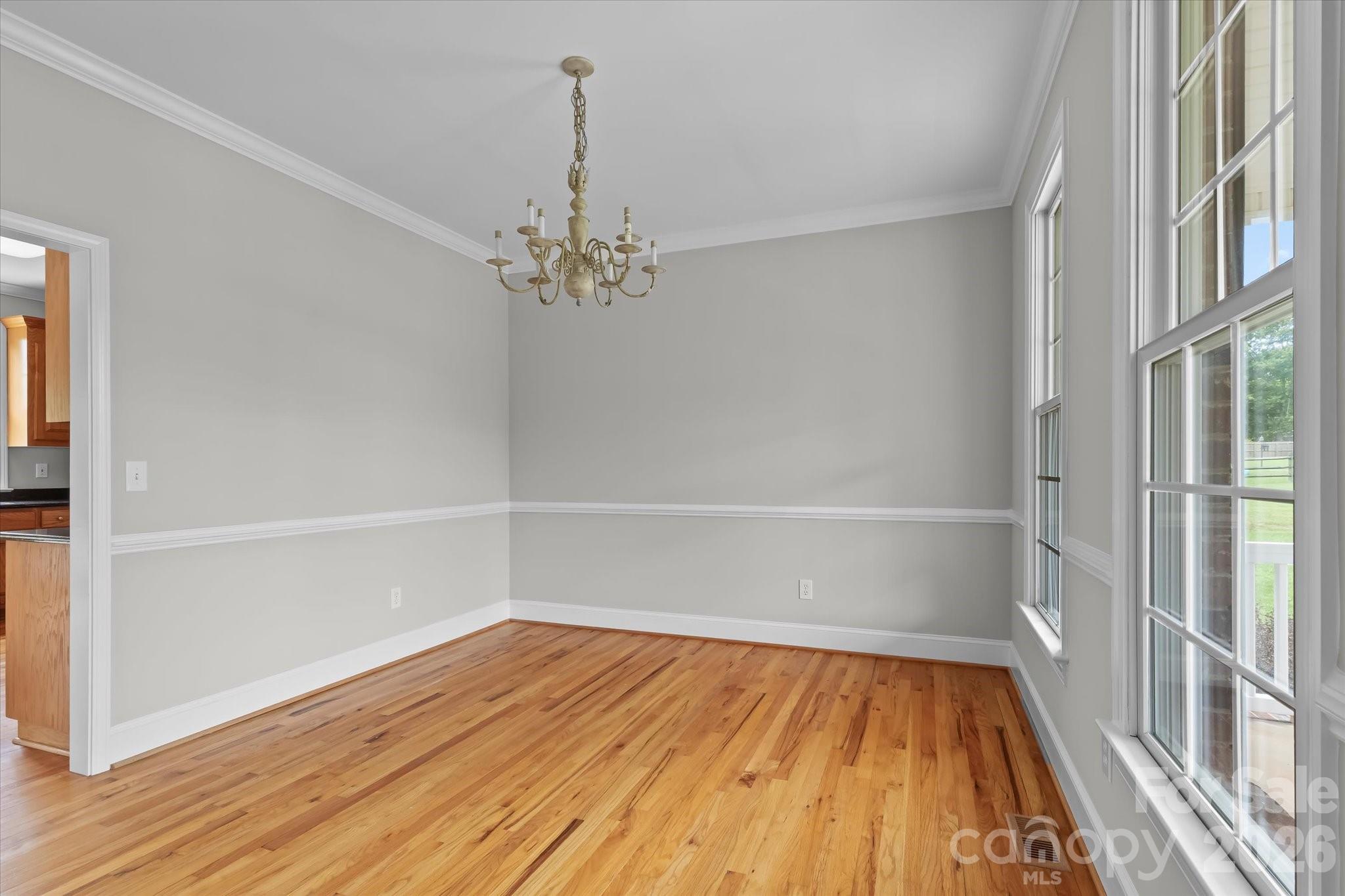 136 Summerchase Lane Property Photo 7