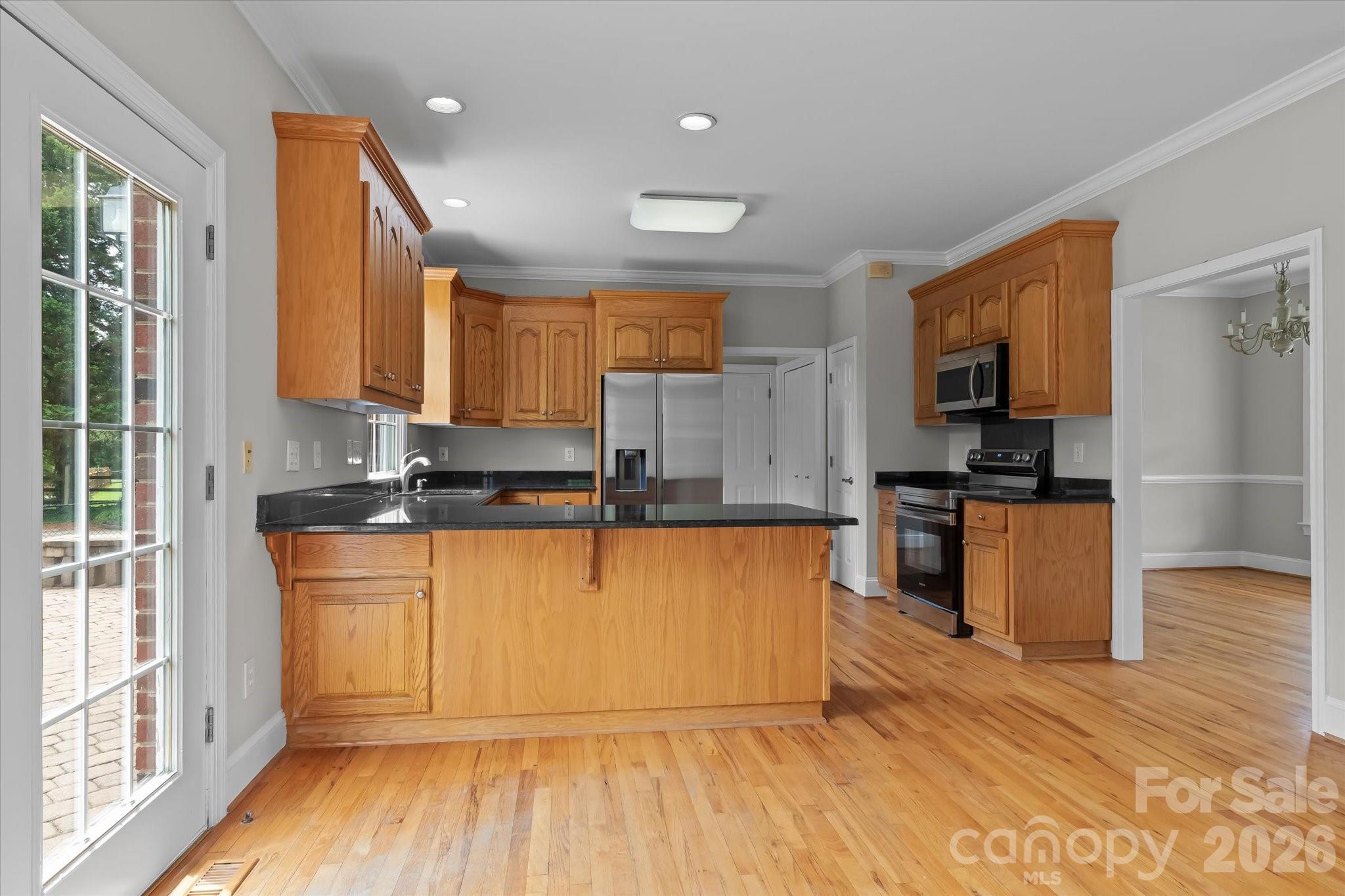 136 Summerchase Lane Property Photo 9
