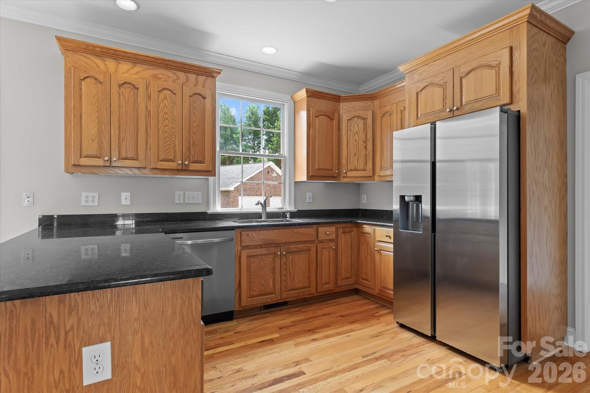 136 Summerchase Lane Property Photo 11
